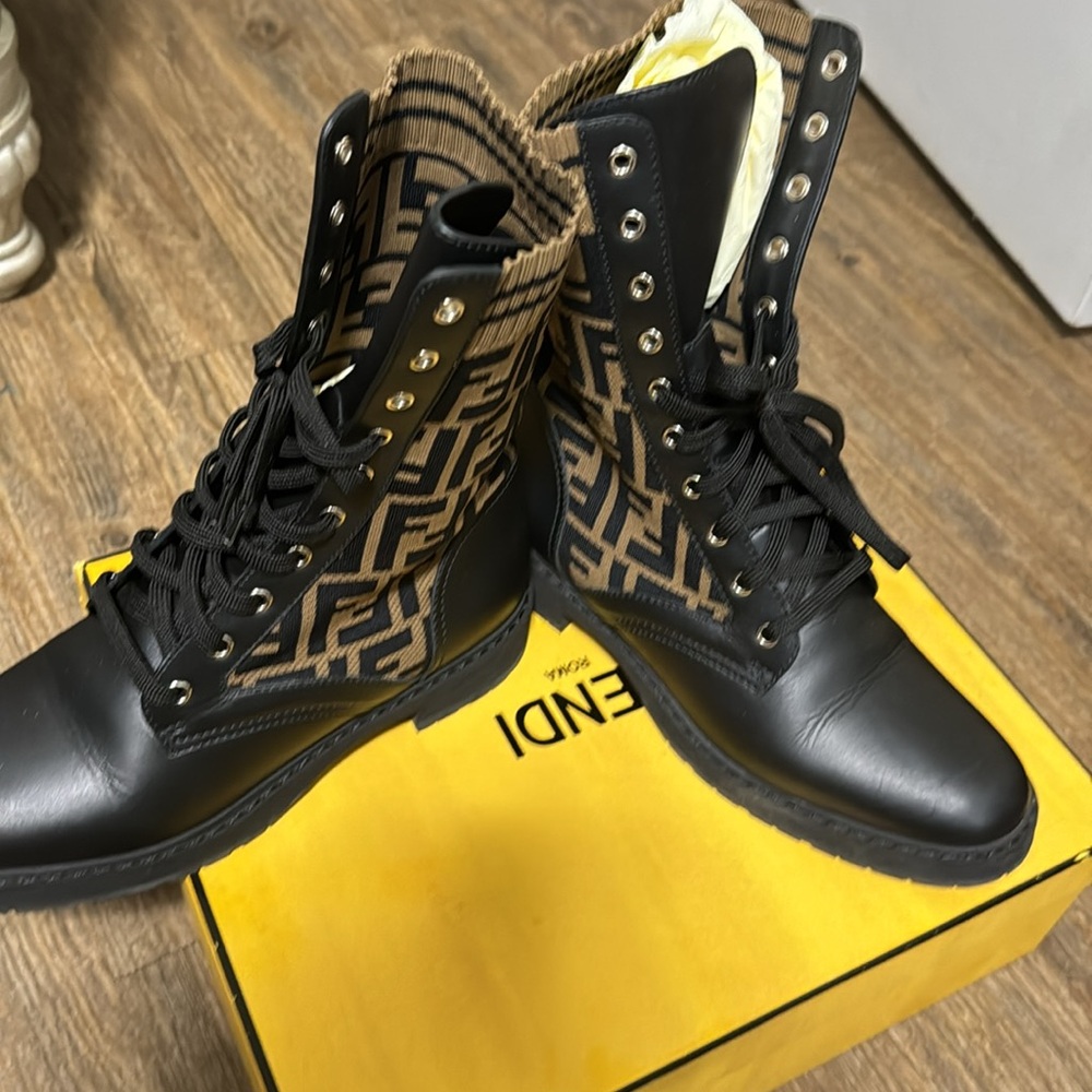 Fendi Combat boot - Picture 4 of 4